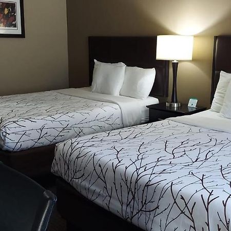 Parkwood Inn & Suites مانهاتن المظهر الخارجي الصورة