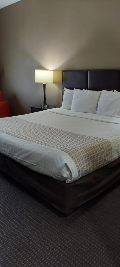 Parkwood Inn & Suites مانهاتن المظهر الخارجي الصورة