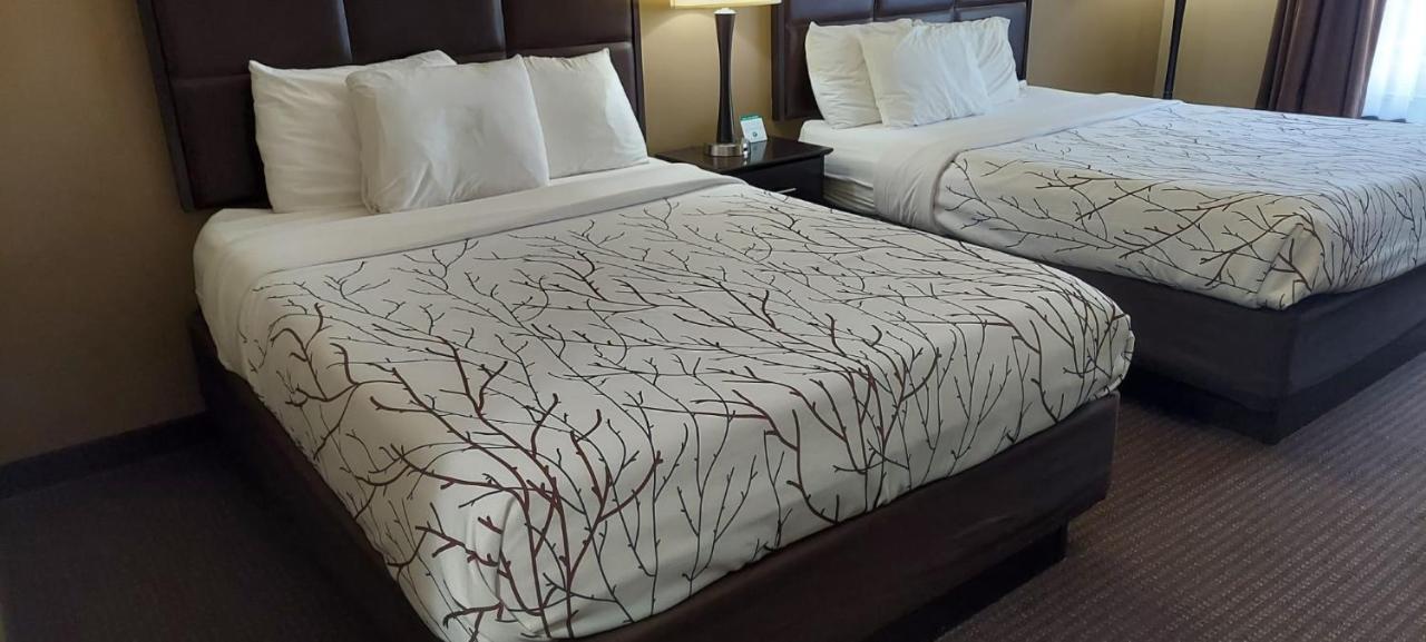 Parkwood Inn & Suites مانهاتن المظهر الخارجي الصورة