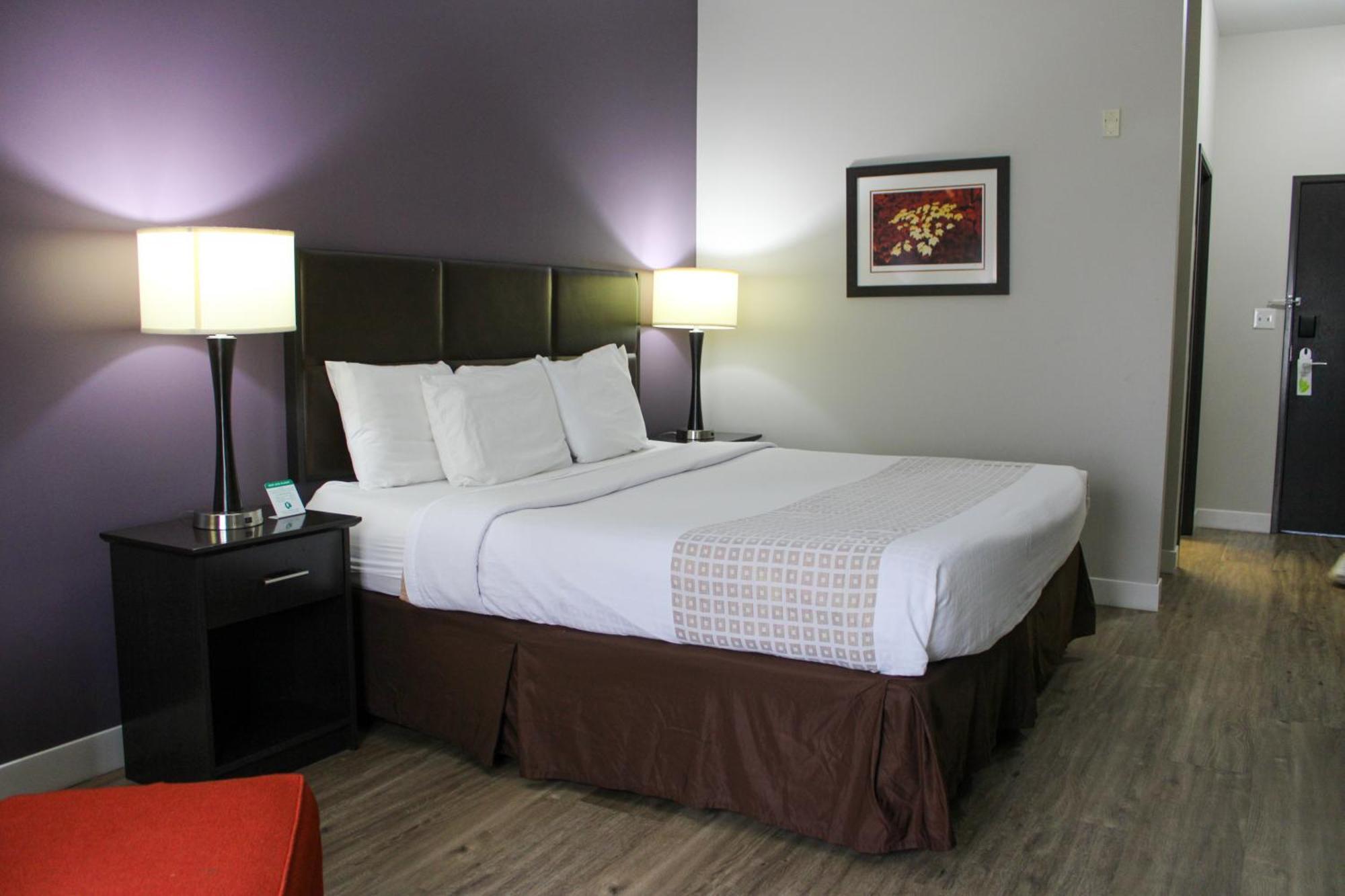Parkwood Inn & Suites مانهاتن المظهر الخارجي الصورة